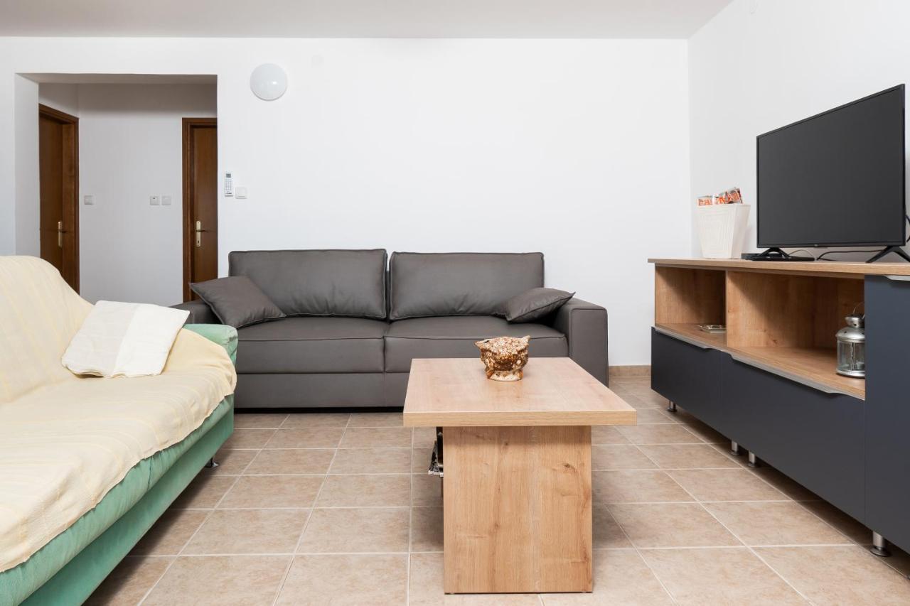 Rimagis Apartments Zaboric Eksteriør bilde